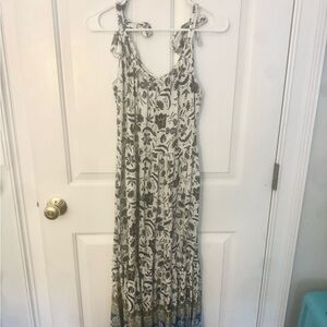 beachlunchlounge Black and White Floral Maxi Dress